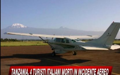 Cade aereo da turismo in Tanzania, morti 4 turisti italiani