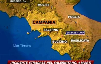 Tragico schianto nel Salernitano, almeno 4 morti