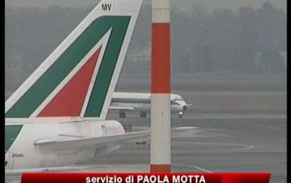 Alitalia, protestano i creditori