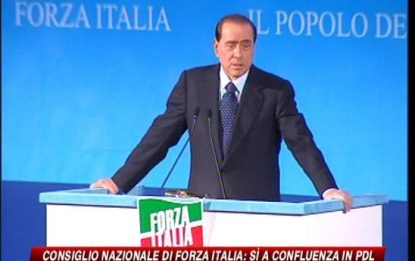 FI entra nel Pdl, Berlusconi: baluardo della democrazia