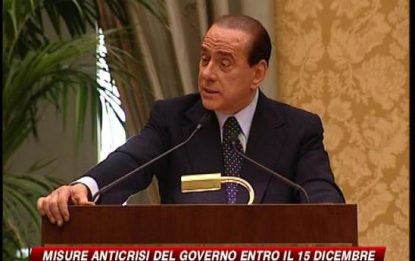 Crisi, Berlusconi promette: bonus alle famiglie