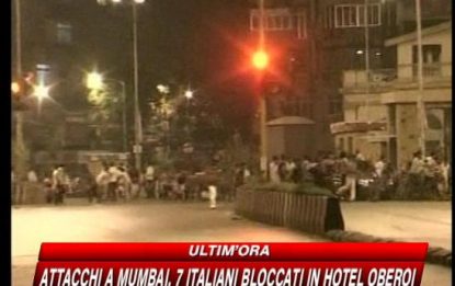 India, 125 morti negli attentati a Mumbai