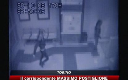 Torino, sette ragazzi devastano stazione per noia