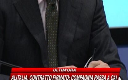 Alitalia, contratto firmato: passa a Cai