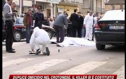 Padre e figlio uccisi nel Crotonese, killer si è costituito