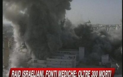 Gaza, senza sosta i raid israeliani: oltre 300 morti