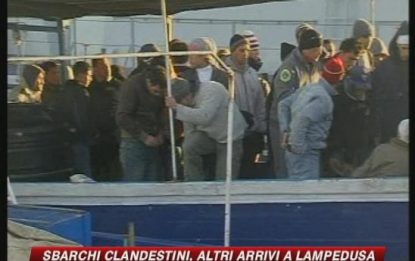 Lampedusa, primi rimpatri diretti degli immigrati