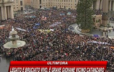 Appello del Papa: vanno risolte cause crisi, no a rattoppi