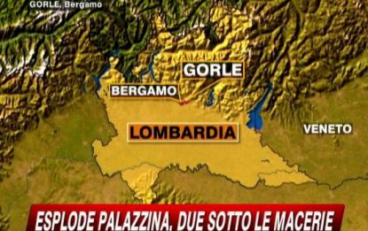 Bergamo, esplosione in una palazzina: due sotto le macerie
