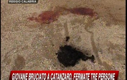 Giovane bruciato a Catanzaro, fermate tre persone