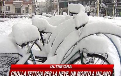 La neve paralizza il Nord-Ovest: un morto a Milano