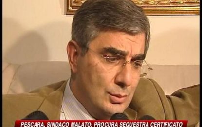 Pescara, sindaco malato: Procura sequestra certificato