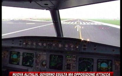 Alitalia, per il governo è la svolta. Pd: danni ai cittadini