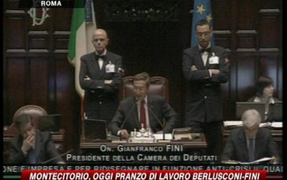 Faccia a faccia Berlusconi-Fini a Montecitorio