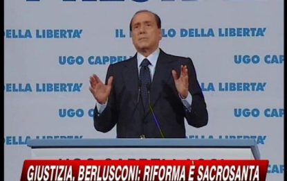 Berlusconi: "Basta polemiche, perdiamo consensi"