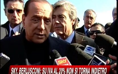 Berlusconi: "Con Fini tutto bene, i giornali esagerano"
