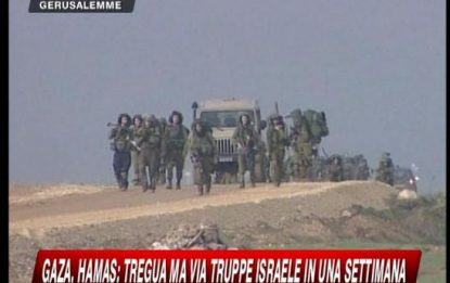 Gaza, Hamas accetta la tregua: "Ma ritiro in una settimana"