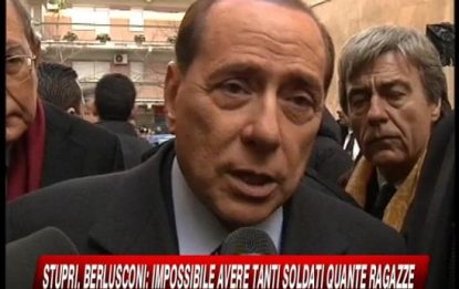 Berlusconi, battuta sugli stupri. Ed è bufera politica