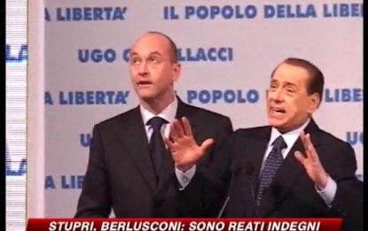 Berlusconi ironizza sugli stupri, scontro con Pd e Udc