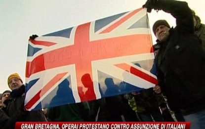 Gb, inglesi in corteo contro gli operai italiani