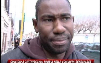 Senegalese ucciso, africani protestano a Civitavecchia