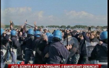 Crisi Fiat, scontri tra operai e polizia