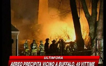 Usa, aereo si schianta vicino a Buffalo: 49 morti