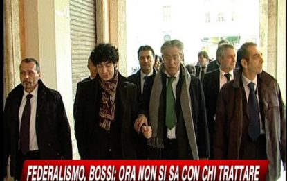 Dimissioni Veltroni, Bossi: Non si sa con chi trattare