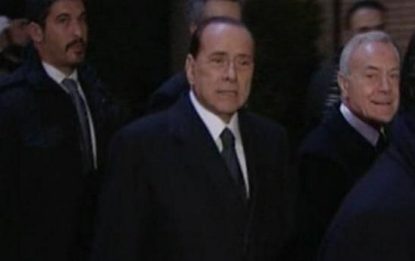 Proteste per la battuta di Berlusconi sui desaparecidos