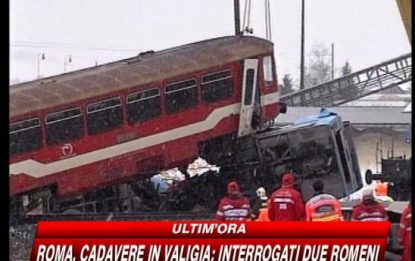 Slovacchia, treno contro un pulmann: almeno 12 morti