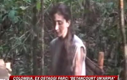 Colombia, ex ostaggi Farc: "Betancourt un'arpia"