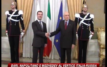 Napolitano restituisce a Medvedev basilica San Nicola