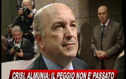 Crisi, Almunia: "Il peggio non è passato"
