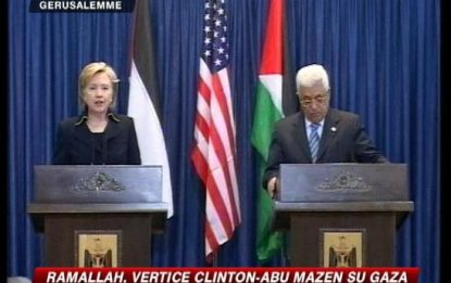 Clinton vede Abu Mazen e bacchetta Israele e Hamas
