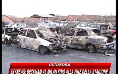 Torino, i piromani delle auto colpiscono ancora