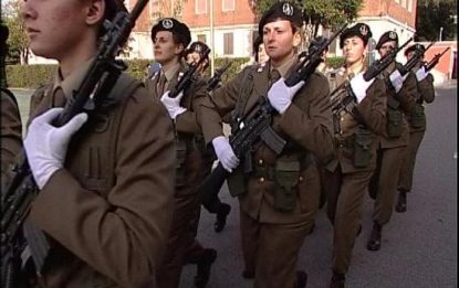 Spagna, sì ai transessuali nell'esercito