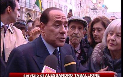 Via al piano casa, Berlusconi: basta catastrofismi