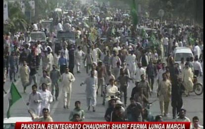 Pakistan, "Lunga marcia" verso la riconciliazione