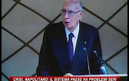 Napolitano sferza l'Italia: uniti contro la crisi