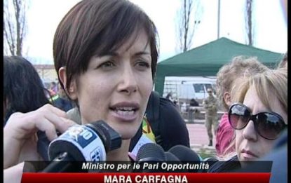 Terremoto Abruzzo, Carfagna: qui per aiutare i bambini