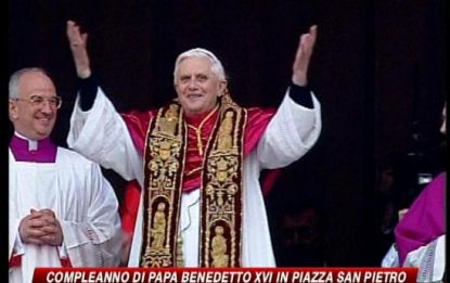 Il Papa compie 82 anni, a San Pietro festa anticipata