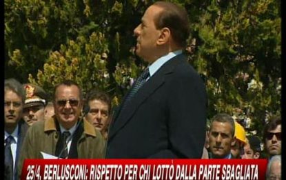 25 aprile, Berlusconi ad Onna: "Diventi festa di libertà"