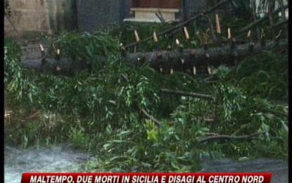 Pioggia e vento flagellano l'Italia. Due vittime in Sicilia