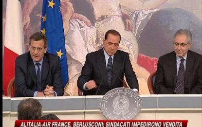 Alitalia, Berlusconi: "Presto efficienza e comfort"