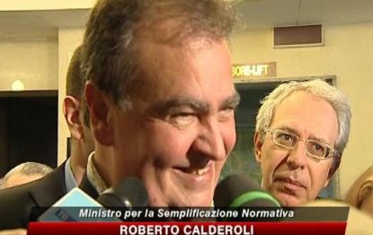 Immigrazione, Calderoli: al premier darei tessera Lega