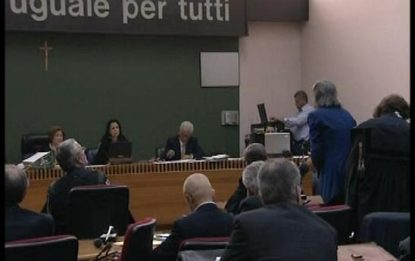 Calciopoli, ammessi 50 testimoni dei pm e 50 di Moggi