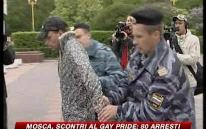 Gay Pride, scontri a Mosca tra polizia e attivisti