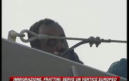 Immigrazione, Frattini chiede vertice Ue