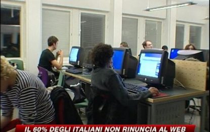 Italiani, tutti pazzi per il web