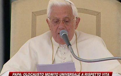 Papa: Olocausto è monito universale al rispetto vita